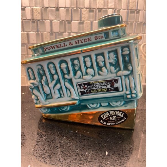 EZRA Brooks vintage whiskey decanter circa 1968, HYDE PARK cable car unique - Picture 1 of 12